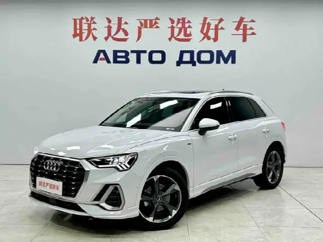 Audi Q3 2022, 22 200 км