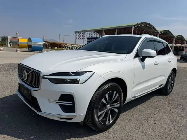 Volvo XC60 2025, 14 000 км