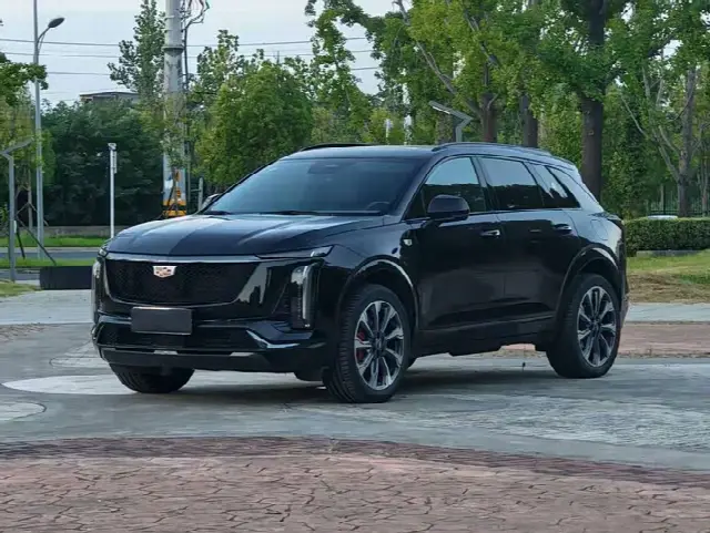 Cadillac XT5 2025, 11 900 км