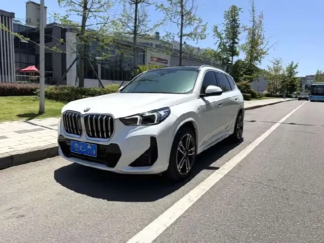 BMW X1 2024, 18 000 км