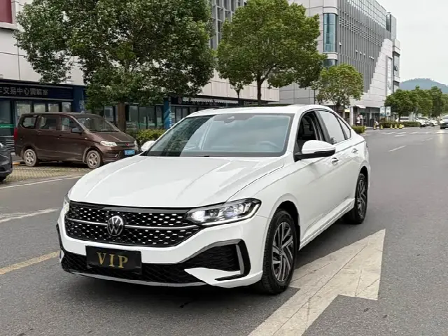 Volkswagen Lavida 2026, 3 500 км