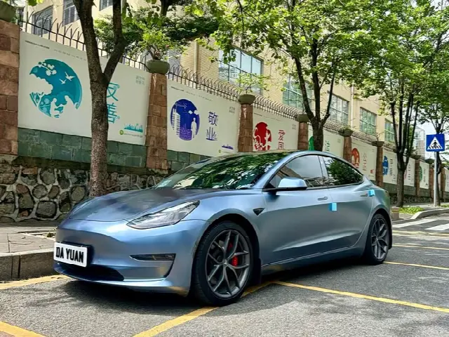 Tesla Model 3 2022, 49 900 км
