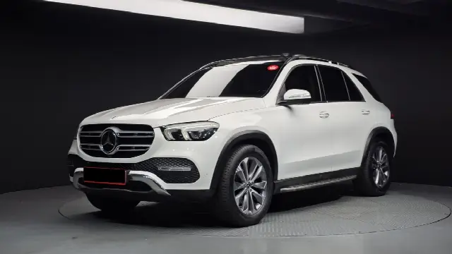 Mercedes-Benz GLE-Class 2019, 136 023 км