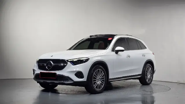 Mercedes-Benz GLC-Class 2023, 63 337 км