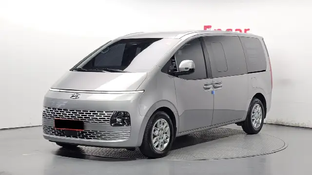 Hyundai Staria 2021, 57 696 км