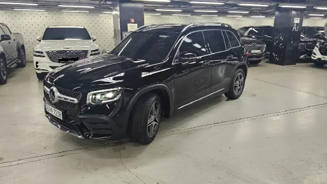Mercedes-Benz GLB-Class 2020, 23 700 км