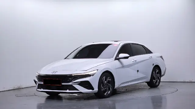 Hyundai Avante 2023, 26 646 км