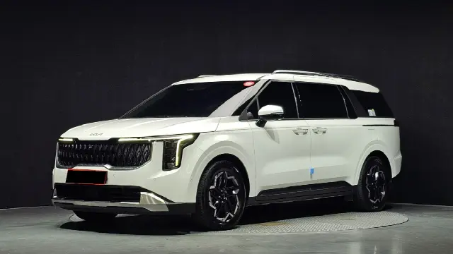 Kia Carnival 2023, 71 650 км