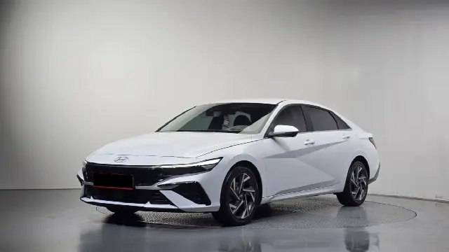 Hyundai Avante 2023, 45 982 км