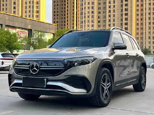 Mercedes-Benz EQB 2022, 25 000 км