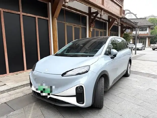 BAIC Arcfox Kaola S 2024, 40 000 км