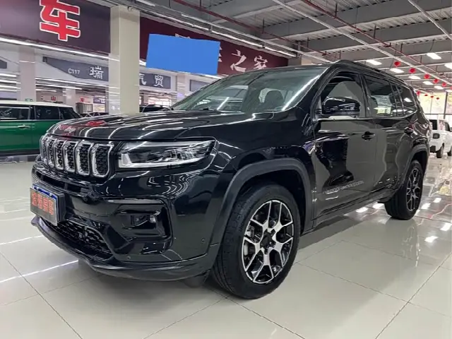 Jeep Grand Commander — фото из объявления
