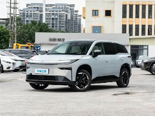 Toyota bZ3X 2026, новый