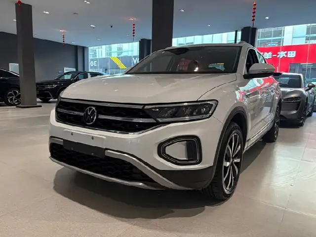 Volkswagen T-Roc 2023, 62 500 км