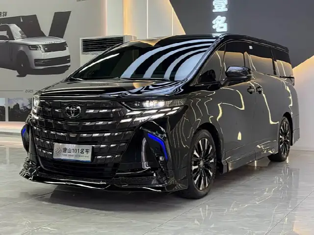 Toyota Alphard 2024, 35 000 км