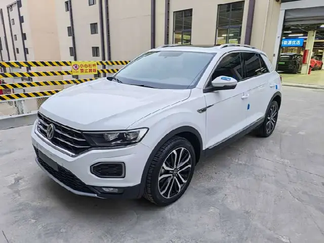 Volkswagen T-Roc 2022, 12 300 км