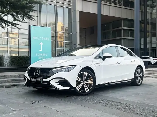 Mercedes-Benz EQE 2025, 22 600 км
