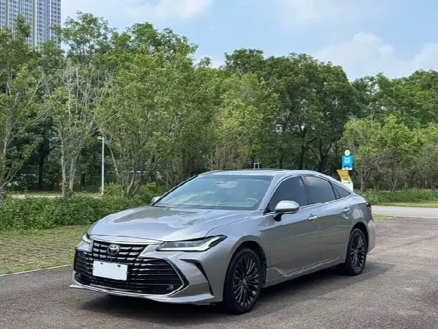 Toyota Avalon 2022, 20 000 км
