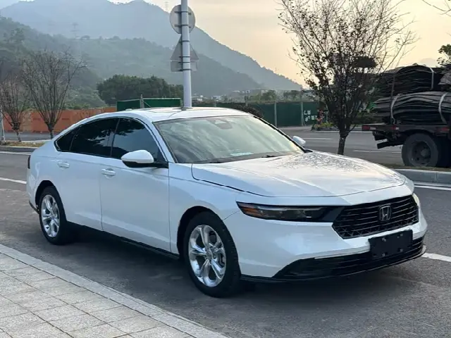 Honda Accord 2023, 31 000 км