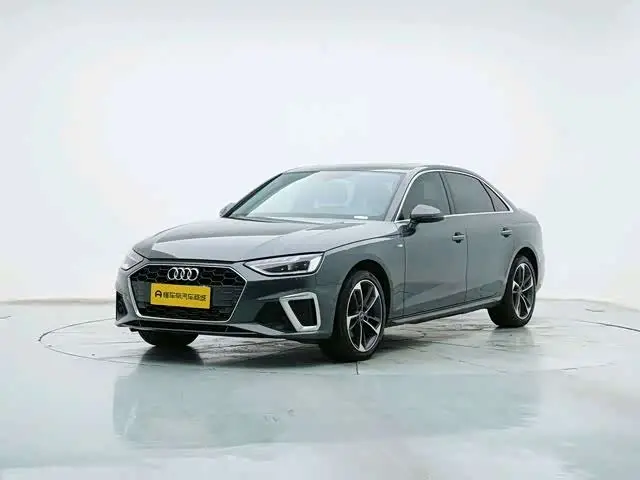 Audi A4L 2023, 32 500 км
