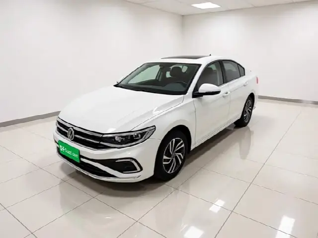 Volkswagen Bora 2023, 15 500 км