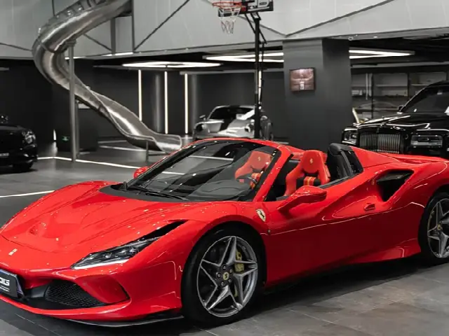 Ferrari F8 2020, 9 900 км