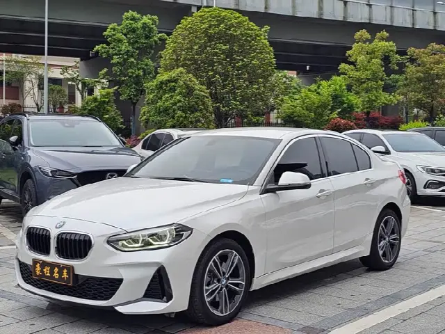 BMW 1 Series 2023, 17 000 км