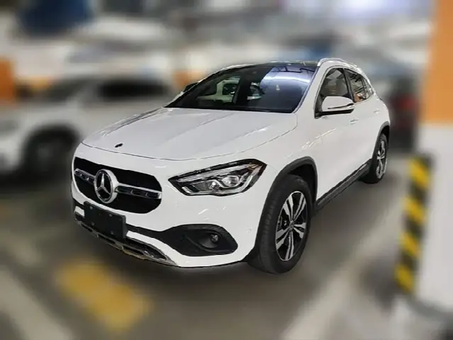 Mercedes-Benz GLA-Class 2023, 42 500 км