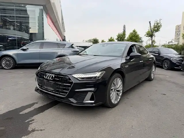 Audi A7L 2024, 20 000 км