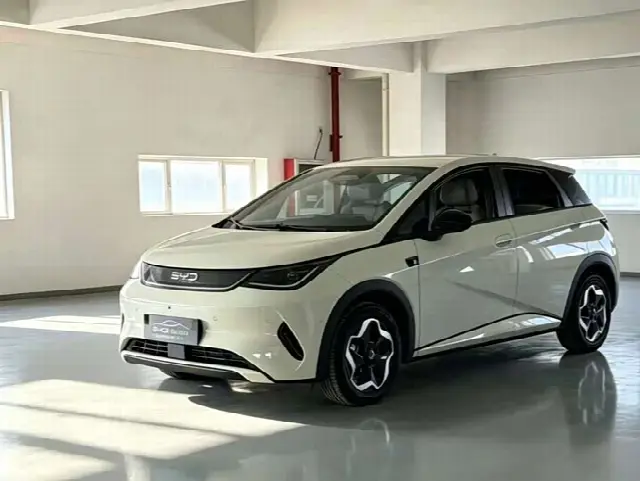 BYD Dolphin 2025, новый