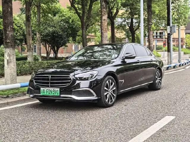 Mercedes-Benz E-Class Hybrid 2022, 80 000 км