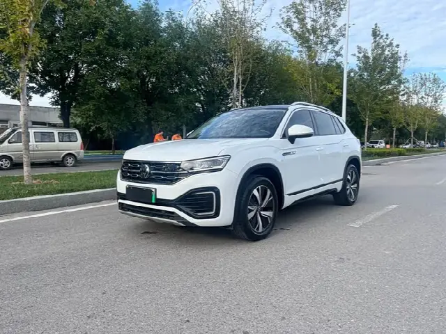 Volkswagen Tayron GTE Hybrid 2022, 33 600 км