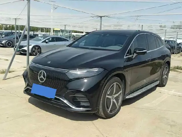 Mercedes-Benz EQS SUV 2025, 6 000 км