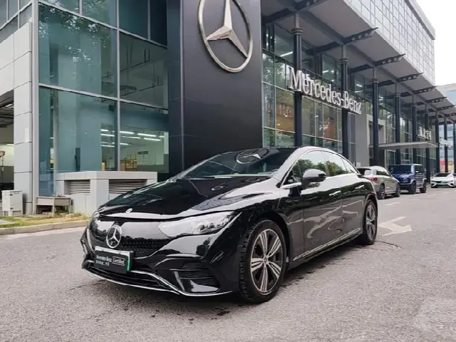 Mercedes-Benz EQE 2025, 26 600 км