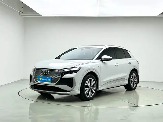 Audi Q4 e-tron 2023, 42 000 км