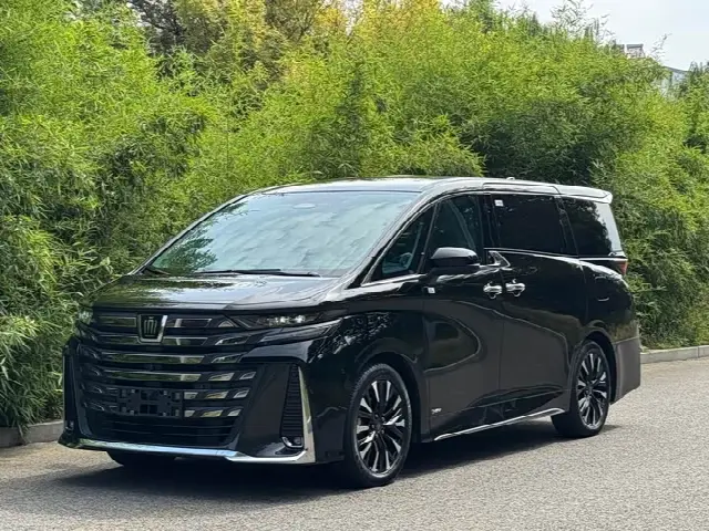 Toyota Vellfire 2024, 98 000 км