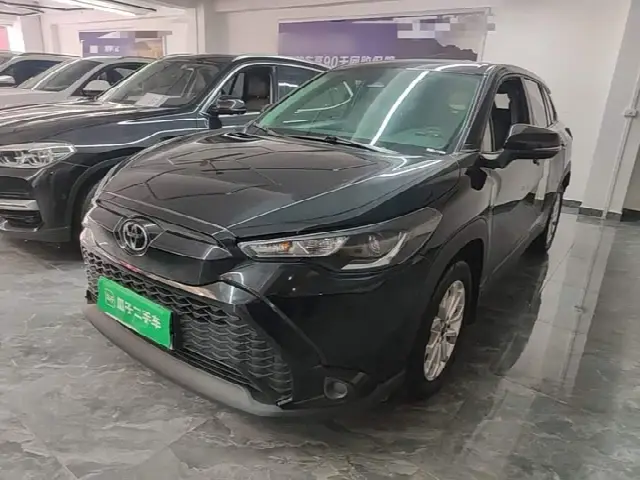 Toyota Frontlander 2023, 36 300 км