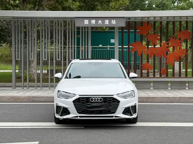 Audi A4L 2024, 38 000 км