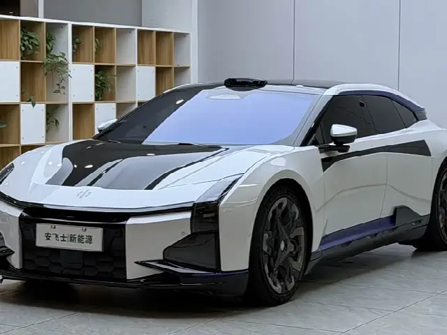 HiPhi Z 2023, 52 000 км