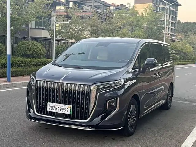 Hongqi HQ9 Hybrid 2026, 8 000 км