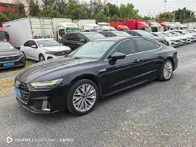 Audi A7L 2024, 85 000 км