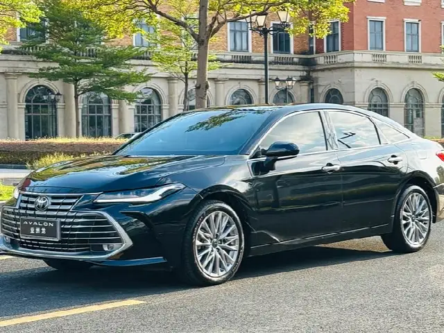 Toyota Avalon 2024, 23 000 км