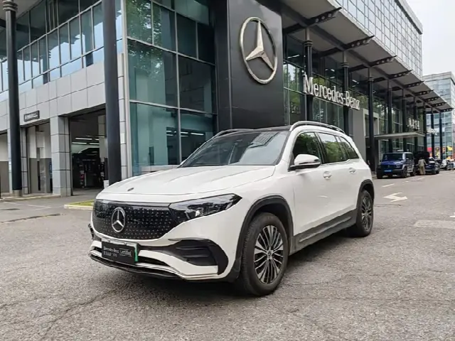 Mercedes-Benz EQB 2025, 22 200 км