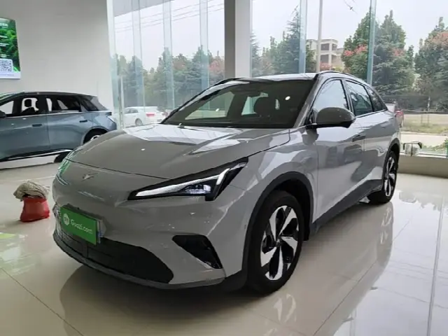 BAIC Arcfox Alpha T5 2026, 6 000 км