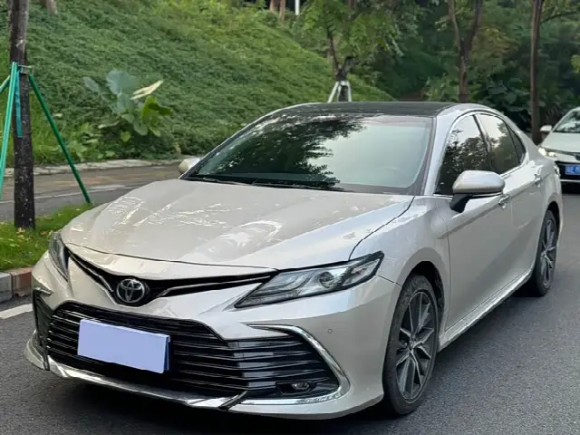 Toyota Camry 2023, 50 000 км