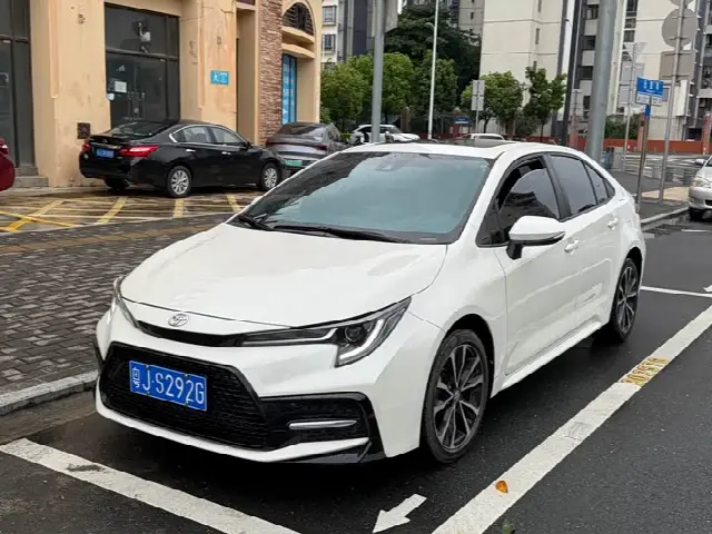 Toyota Levin 2021, 18 000 км
