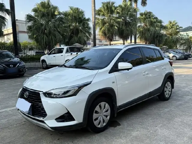 Toyota Yaris L Hatchback 2022, 79 700 км