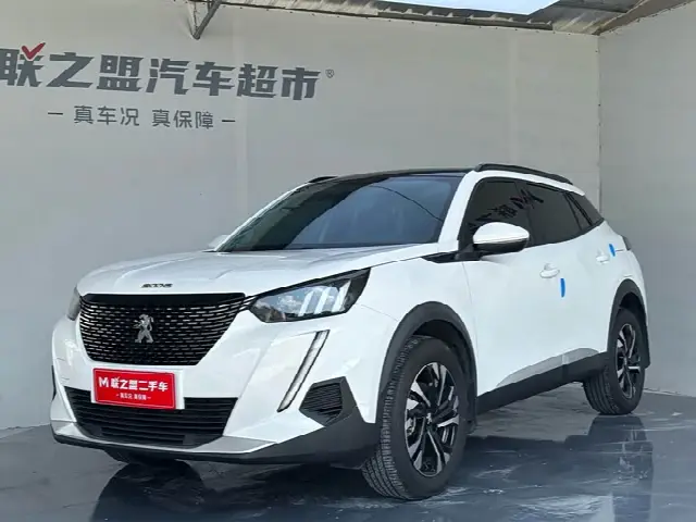 Peugeot 2008 2022, 6 400 км