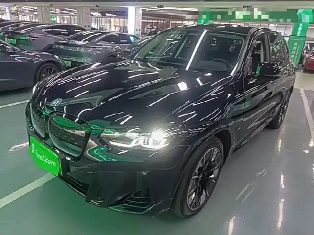 BMW iX3 2023, 56 200 км