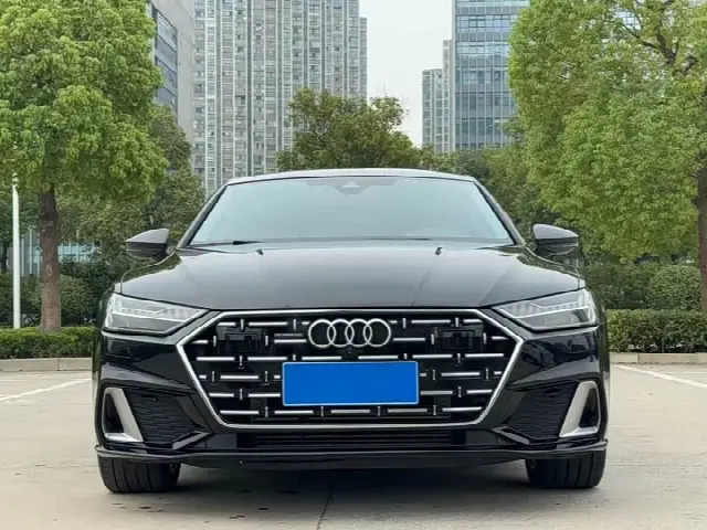 Audi A7L 2024, 50 000 км